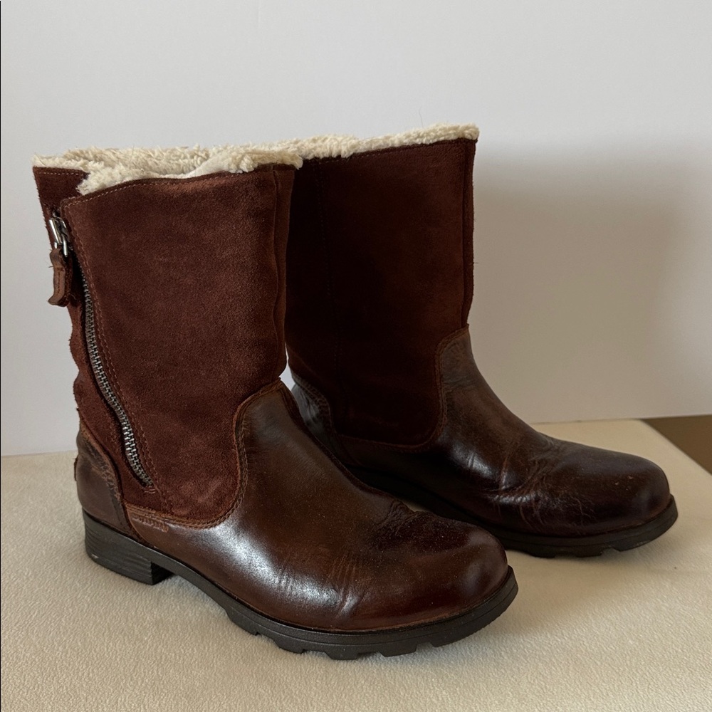 Sorel Brown Winter Boots with Cream Lining